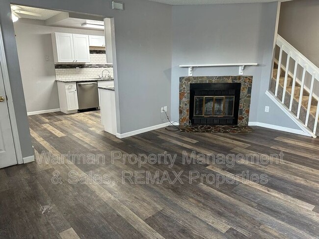 Photo - 4392 Hawks Lookout Ln