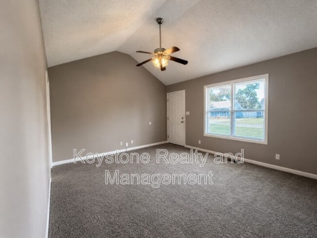 Photo - 1920 Timberline Cir