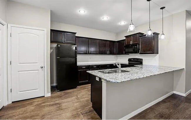 Building Photo - 100 Stockton Family Ct
