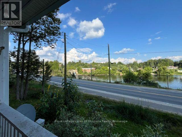 Photo - 149 Ryerson Cres
