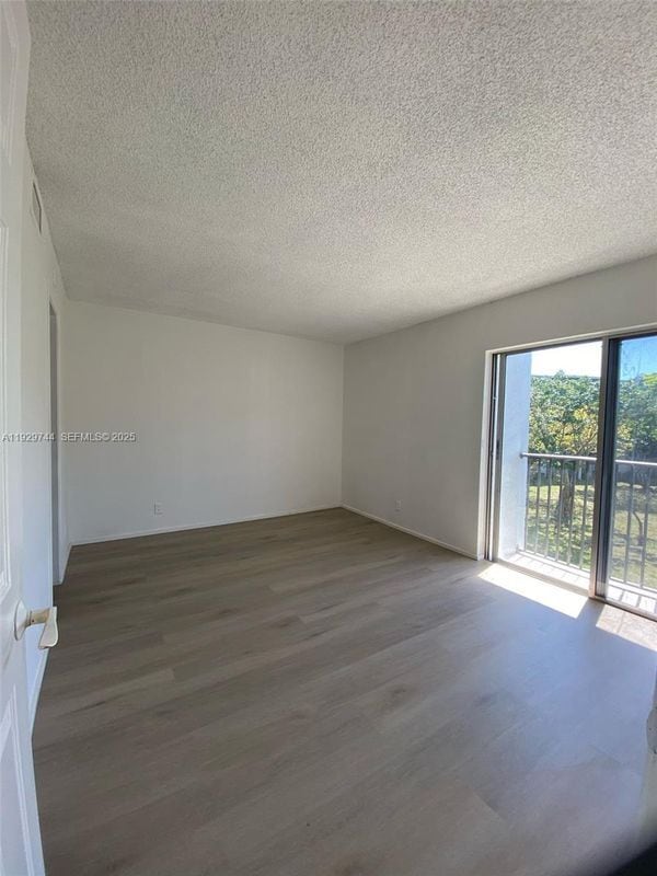 Photo - 8740 N Sherman Cir Unit #305