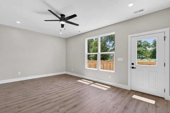 5207 Camelia Rd Unit 5207