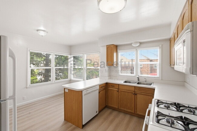 Building Photo - 3558 S 700 E