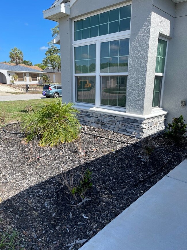 10114 Briar Cir