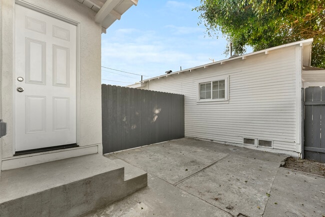 Photo - 5502 Linden Ave