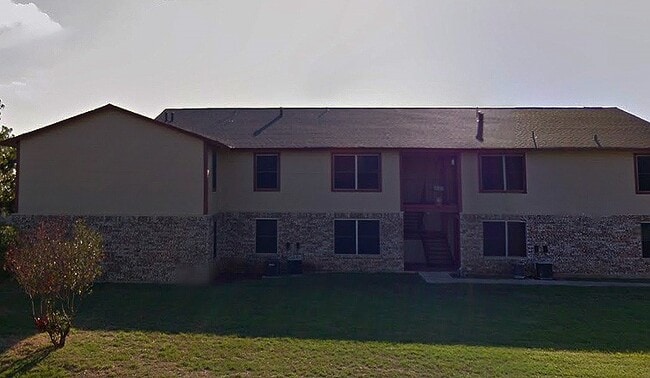 Photo - 513 N Pecan Crk Trl