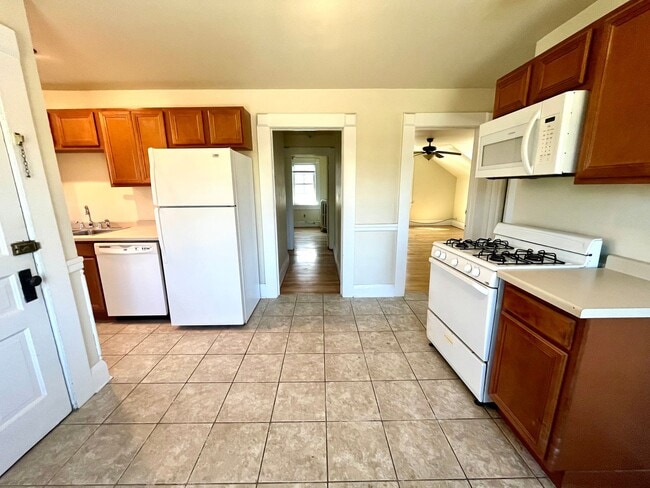 Photo - 3956-3958 N Murray Unidad Upper