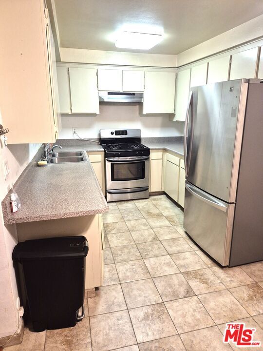 Photo - 2501 W Redondo Beach Blvd Unit 237
