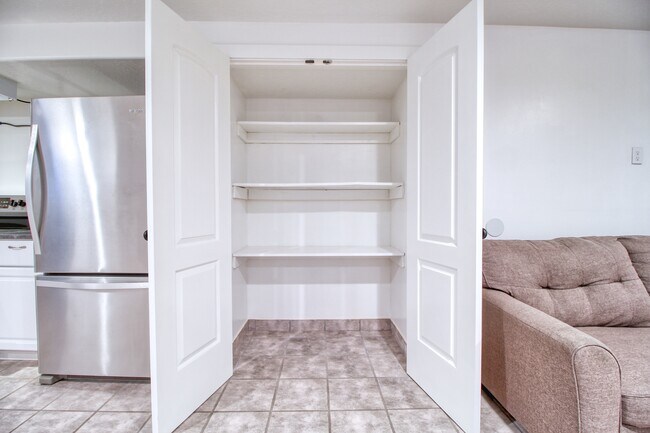 Photo - 2301 E Maple Dr