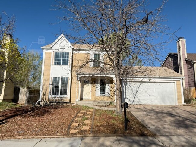 Building Photo - 2560 Clarendon Dr