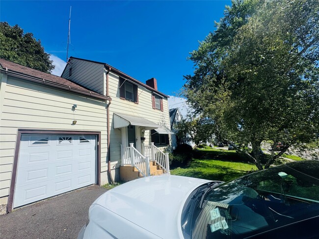 2709 Watson Blvd