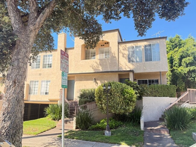 Building Photo - 77 N Michigan Ave Unit 3