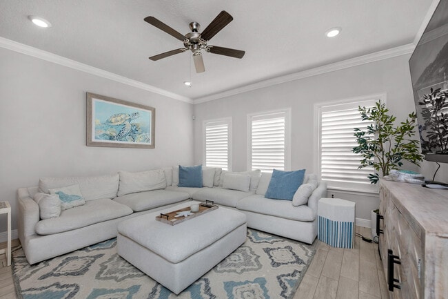 Photo - 382 Lightning Bug Ln