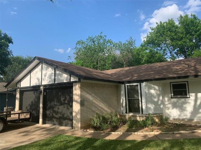 Photo - 3503 Roanoke Dr