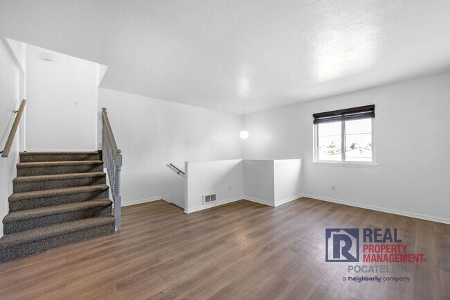 1215 Cottage Ave Unidad B