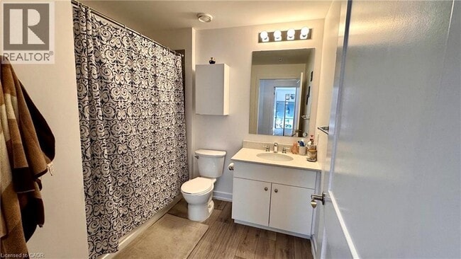 Photo - 255 Northfield Dr E Unit 301