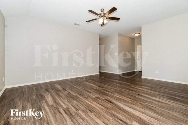 Photo - 1821 Ridgecrest Dr