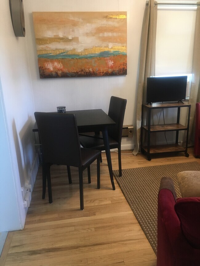 856 Carter E St Unit 4