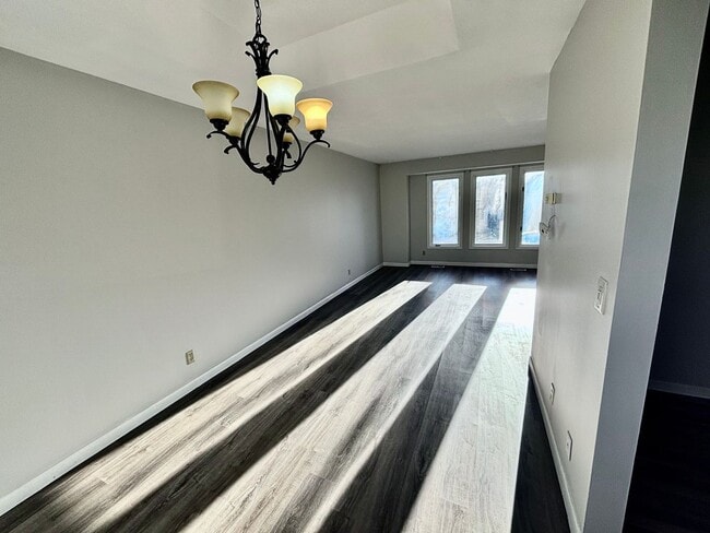 Photo - 3324 S 159th St