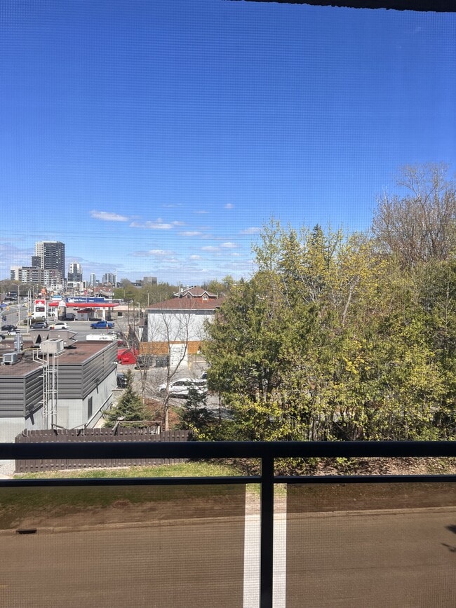 Photo - 800 Riddell Ave N Unit 303