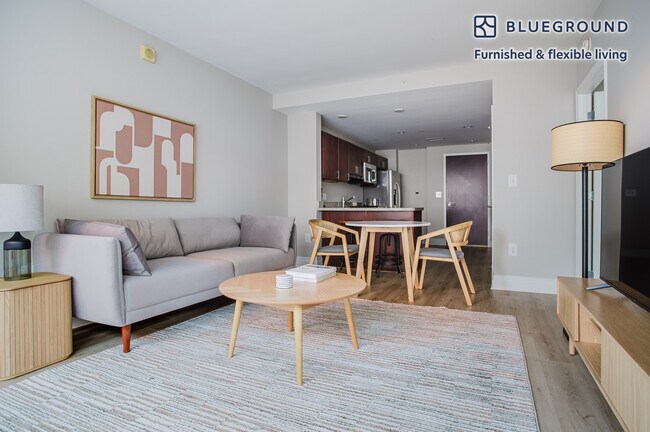 Photo - 2221 I St NW Unidad FL6-ID985