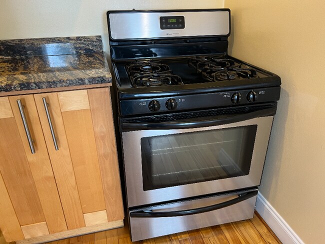 Photo - 13 Messenger St Unidad 13M 2Br