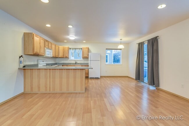 Photo - 4773 Glasgow Dr Unit A