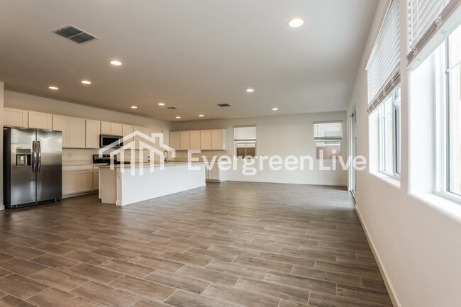 Photo - 10118 E Ulysses Ave