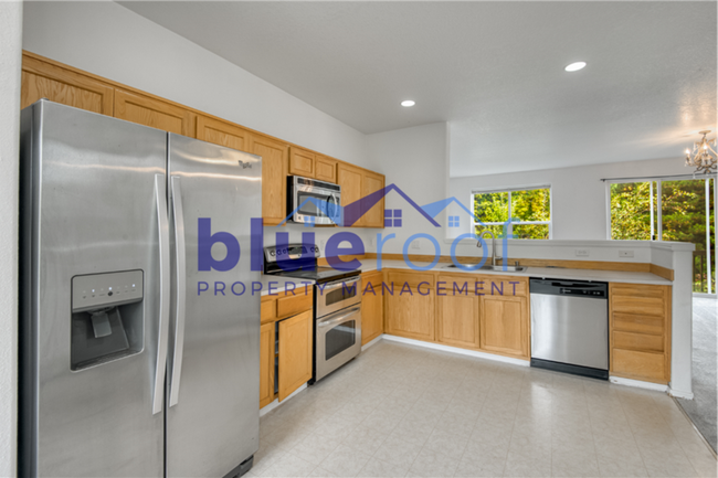 Photo - 7615 NE Chesapeake St