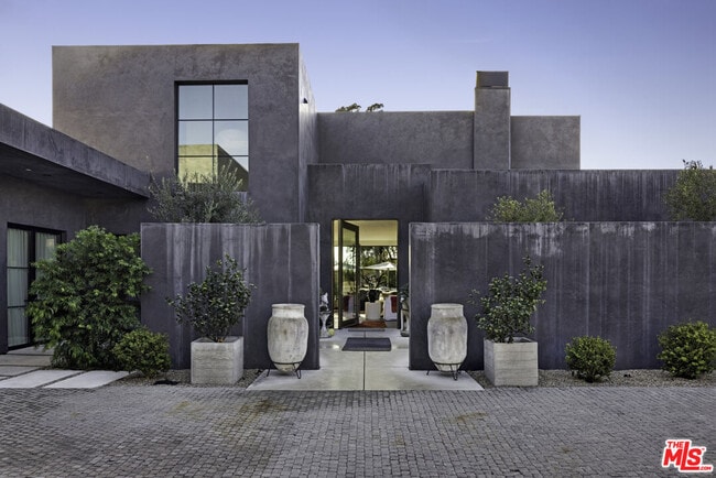 Photo - 6603 Dume Dr