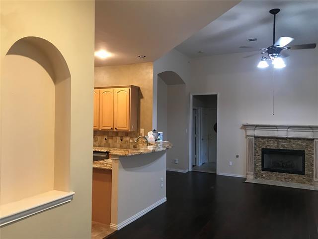 Photo - 2042 Fox Glen Dr