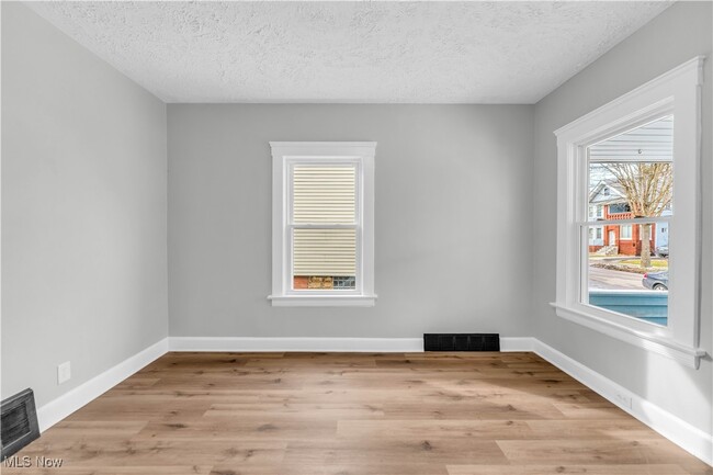 Photo - 2209 Hood Ave Apartamento Unidad 1/DN