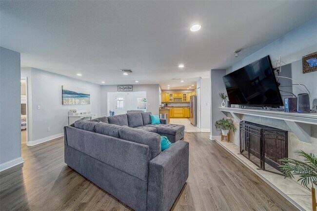 Photo - 14414 91st Ave N