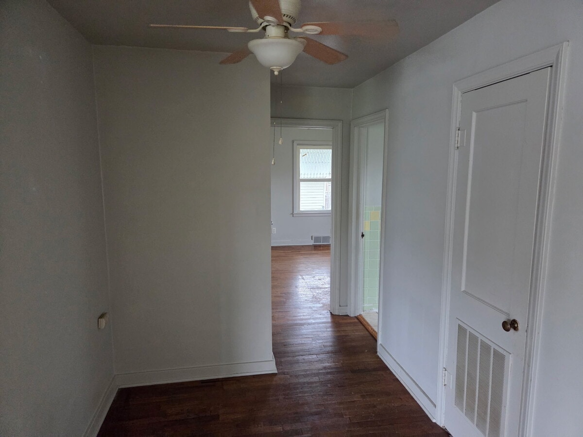 Photo - 103 Grant Dr