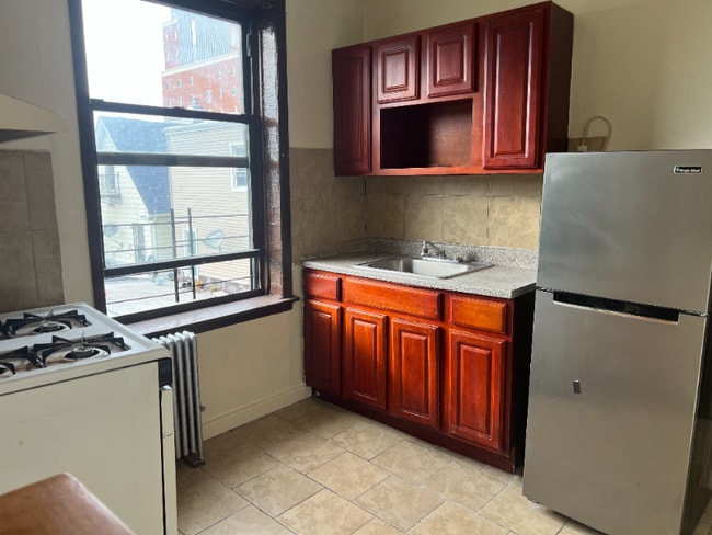 Photo - 425 Rose Ave Unit 10