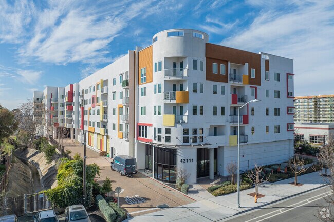 Primary - Savant at Irvington Apartments