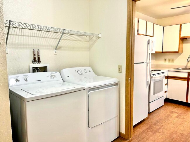 Photo - Stone Creek Apartments