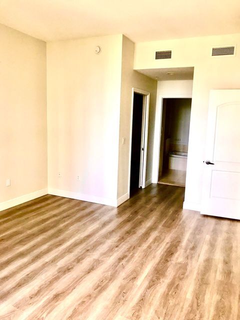 Photo - 801 S Olive Ave Unidad 1118