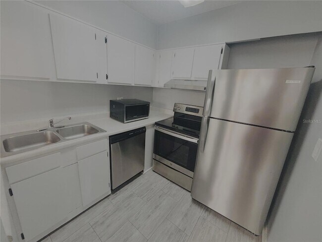 Photo - 6519 W Newberry Rd Unit 1209