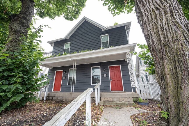 Photo - 1439 S East St