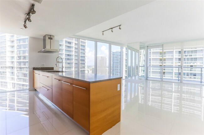 Photo - 495 Brickell Ave Unit 1710