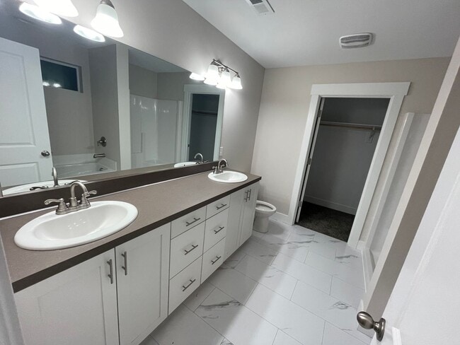 Photo - 1401 E Hardcastle Ave Unidad #1