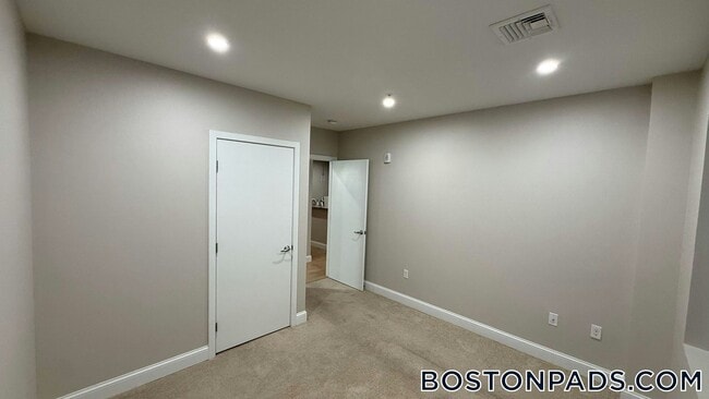 Photo - 75 S Main St Unit 315