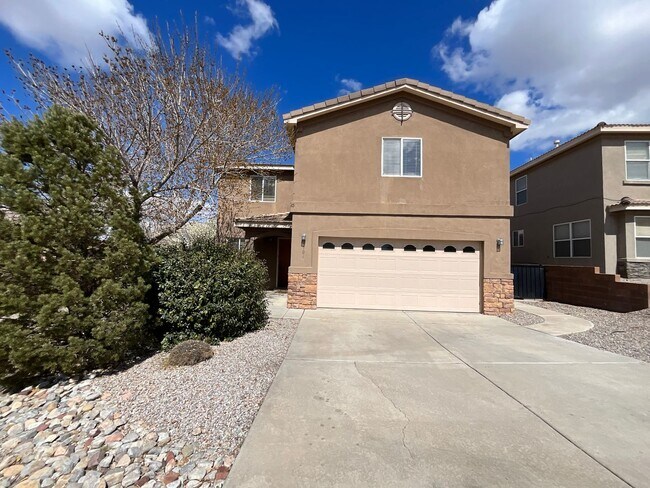 4 Bedroom Home Available Near Juan Tabo Bl... - 4 Bedroom Home Available Near Juan Tabo Bl...