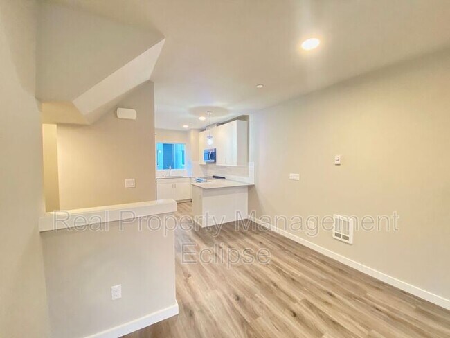 Photo - 12514 15th Ave NE Unit #B