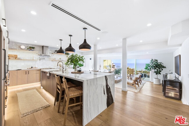 Photo - 18055 Coastline Dr Unit 1