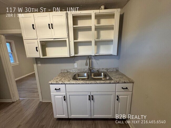 Photo - 117 W 30th St Unidad DN -