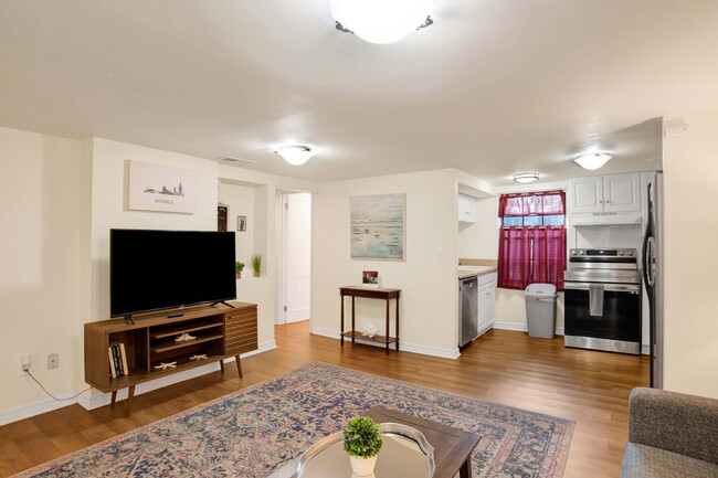 Building Photo - 1141 Montauk Ave Rental