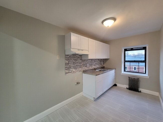 Photo - 365 Schley St