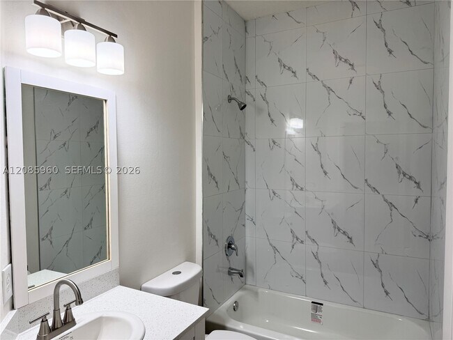 Photo - 5044 SW 139th Ave